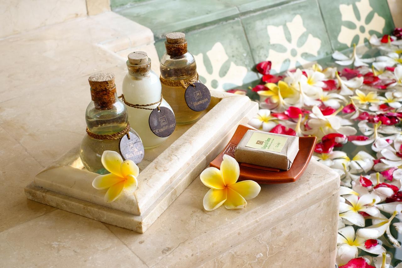 Wapa Di Ume Sidemen Hotel Sidemen  Buitenkant foto Spa amenities