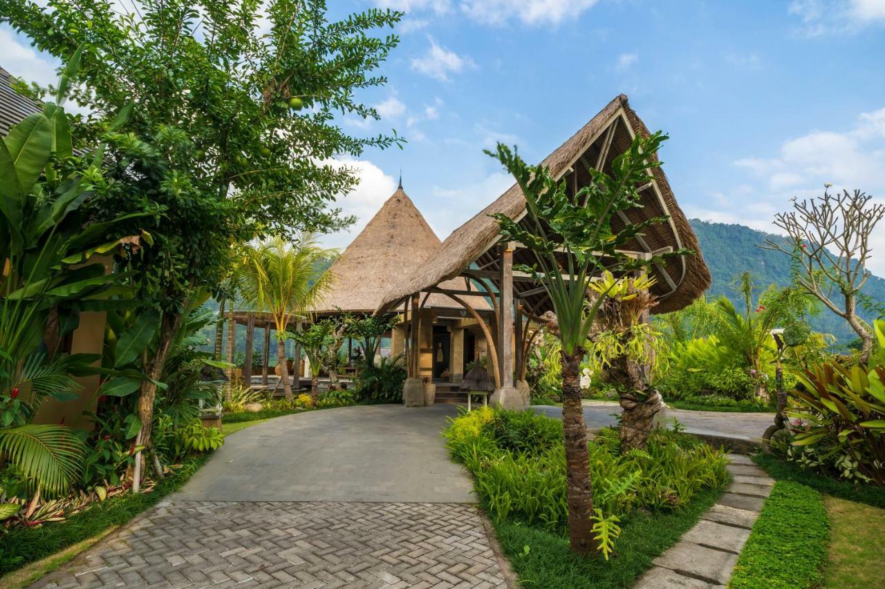 Wapa Di Ume Sidemen Hotel Sidemen  Buitenkant foto Entrance to the resort